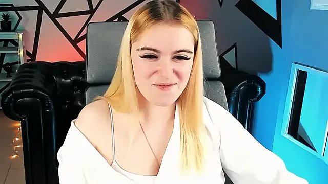 StripChat Stef_Nicks is Freechat Stef_Nicks — Look under the skirt