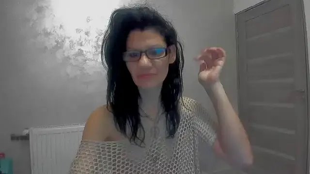 Freechat SweetSin40 on StripChat