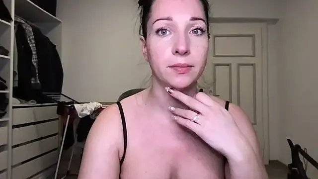 Viola_Beck on StripChat