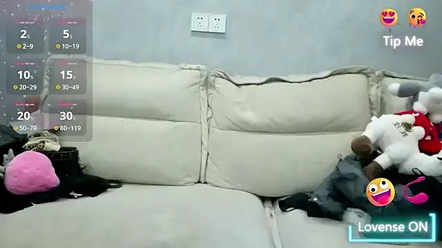 xiaoLI-2025 on StripChat